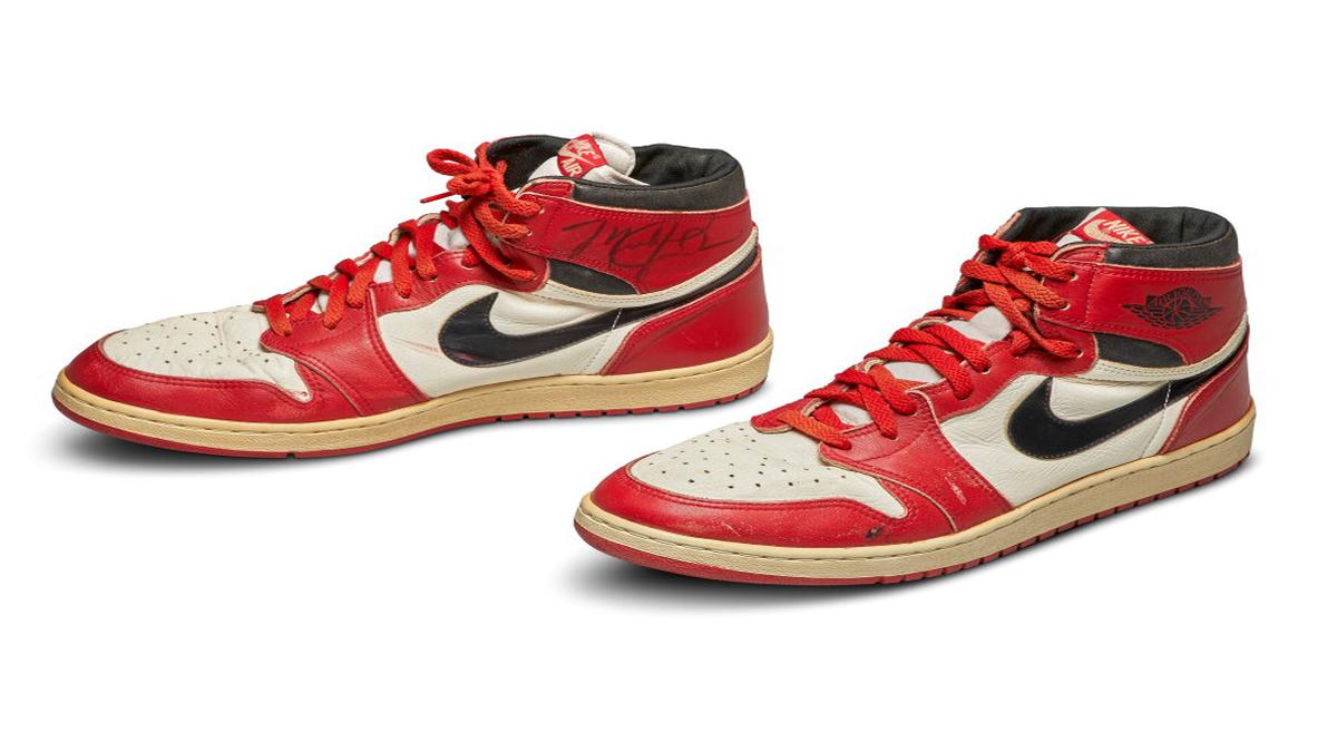 jordan red colour shoes