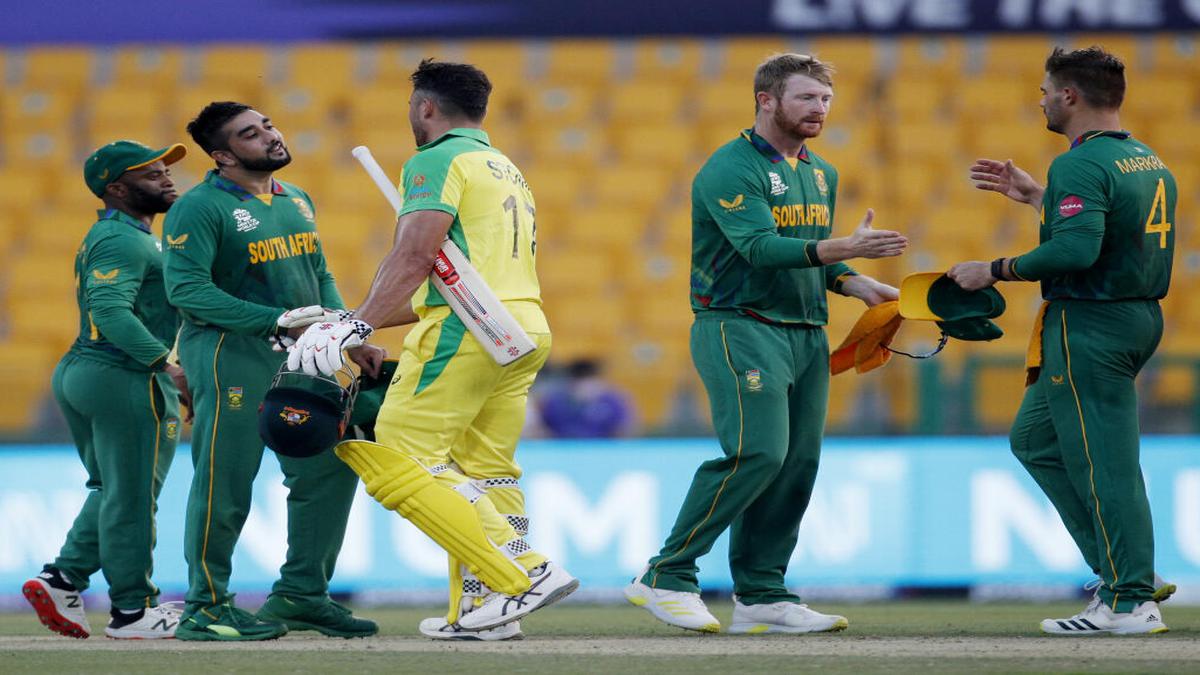 Sports News: T20 World Cup 2021: Australia beats South Africa by five wickets in T20WC Super 12 match