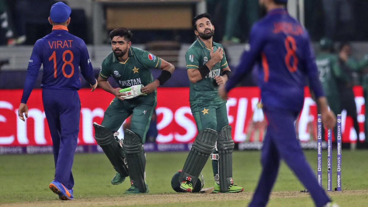 Weekly Digest (October 18-24): Pakistan cruises past India, Liverpool humbles Manchester United