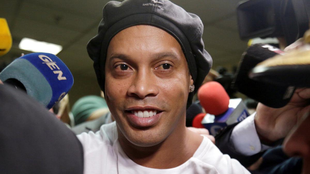 Ronaldinho Moves Closer To Release From Paraguayan Ordeal Football News Sportstar