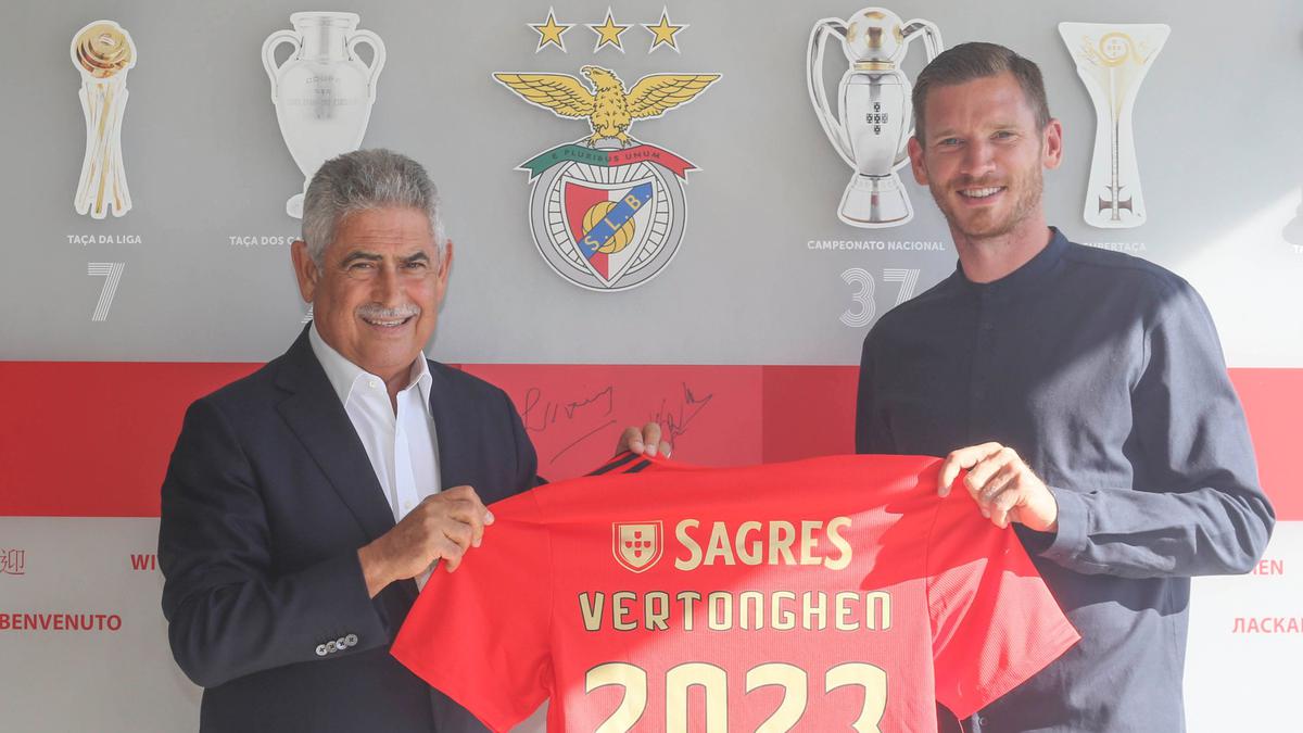 Benfica signs Vertonghen on three-year deal - Football News ...