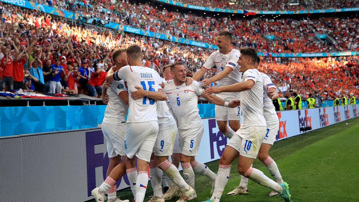 EURO 2020: Czech Republic knocks out 10-man Netherlands ...