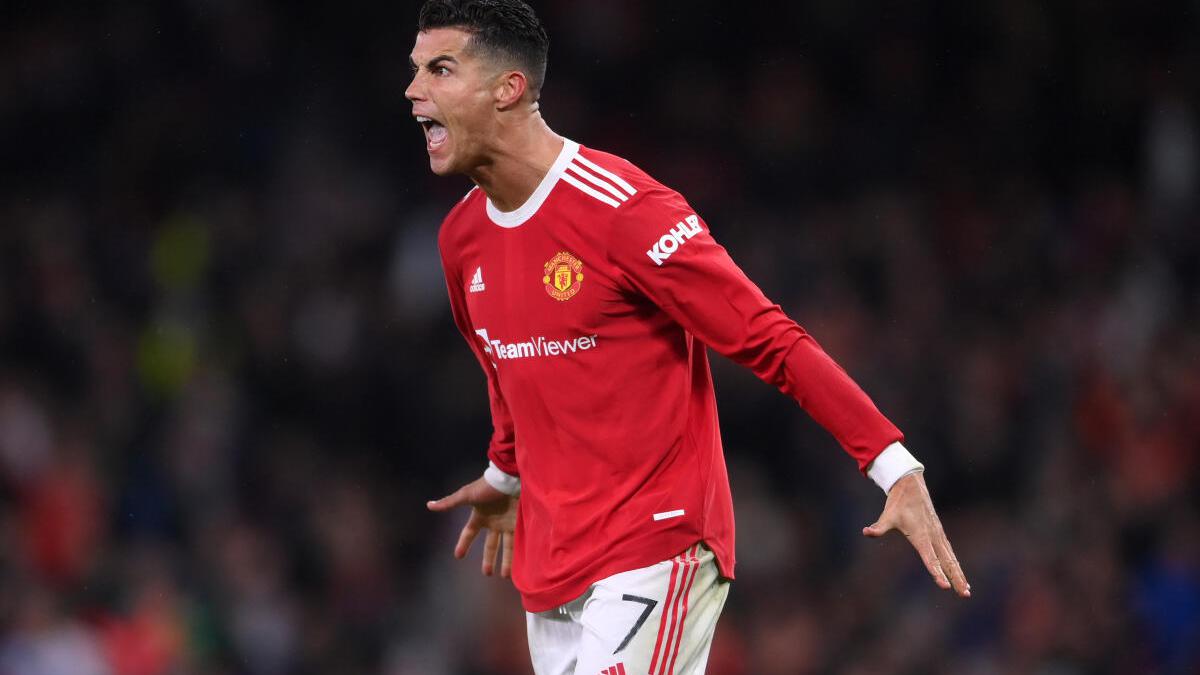 Unbelievable to share Man United dressing room with Ronaldo- Shaw -  Sportstar