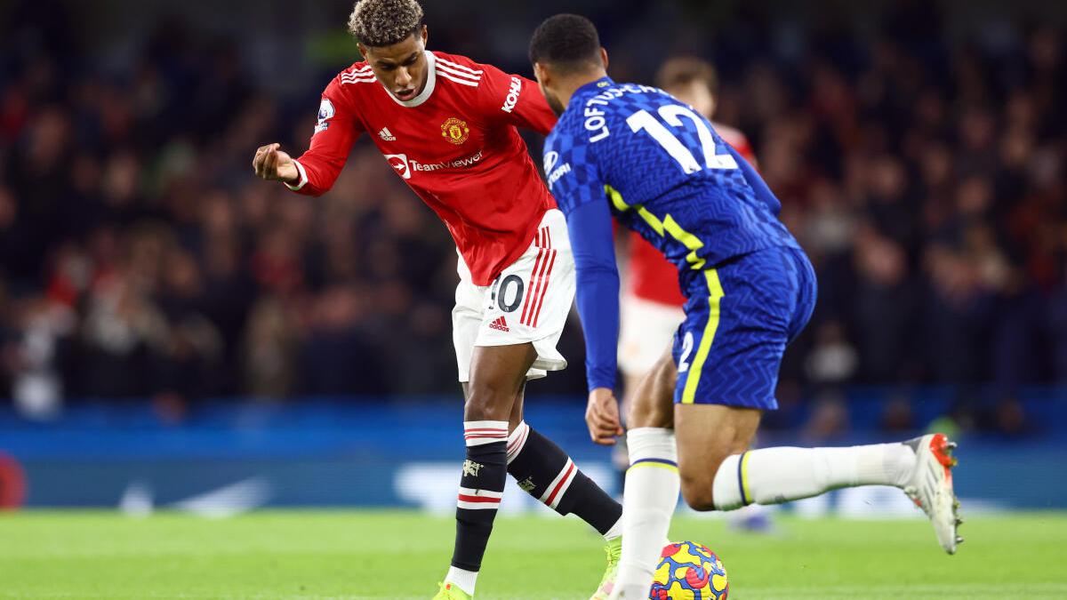 premier league chelsea vs manchester united live chelsea fails to win eighth game in a row with a 1 1 draw sportstar