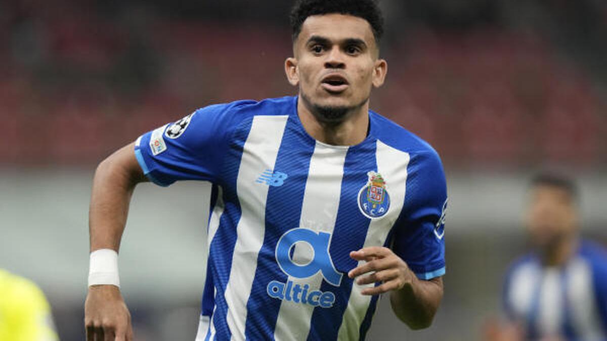 #SportsNews: Liverpool signs Luis Diaz from FC Porto