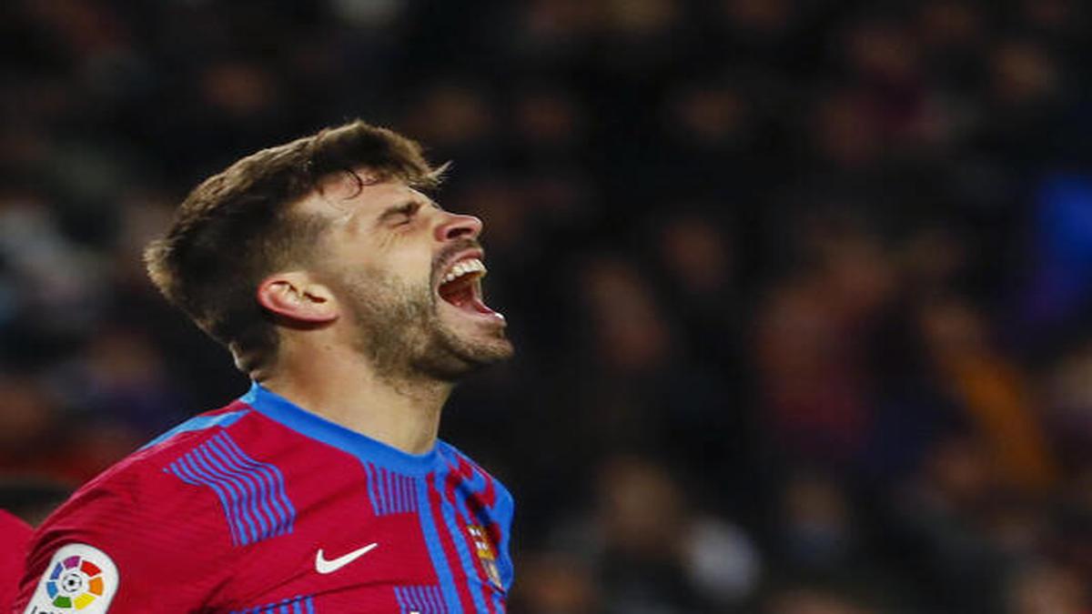 #SportsNews: Barca defender Pique sidelined with persistent thigh injury