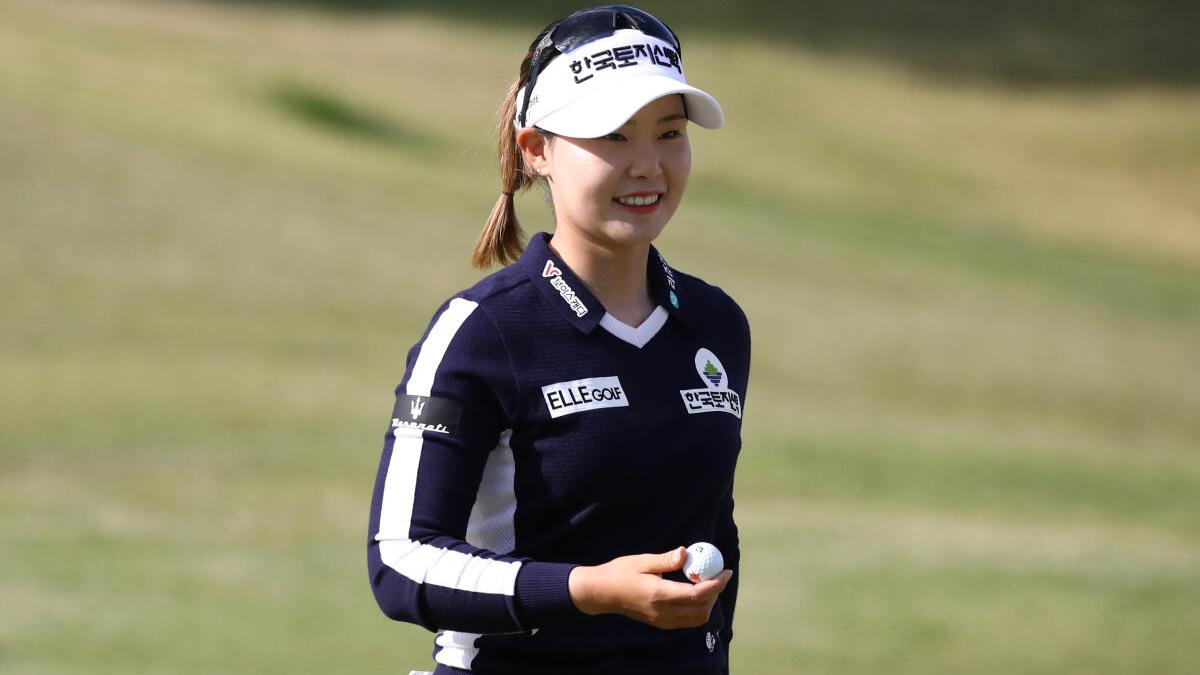 Flawless Lim takes sole lead in BMW Ladies Championship