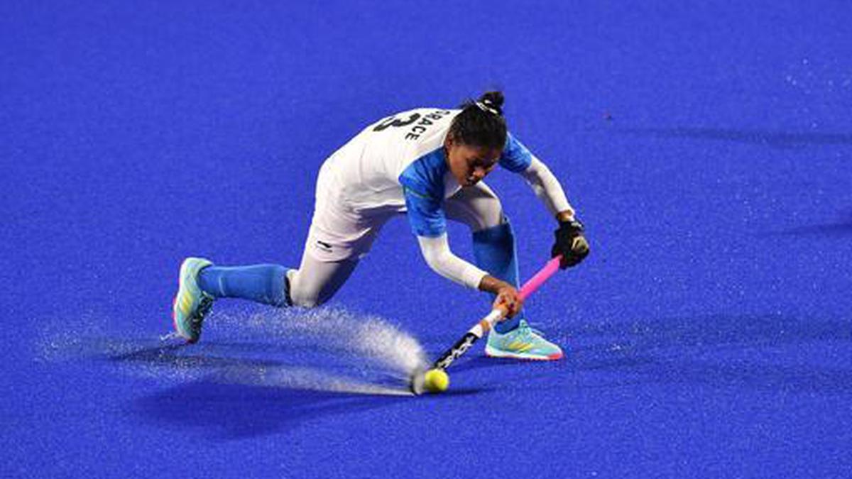 Hockey India names 25 players for the senior women’s national coaching camp