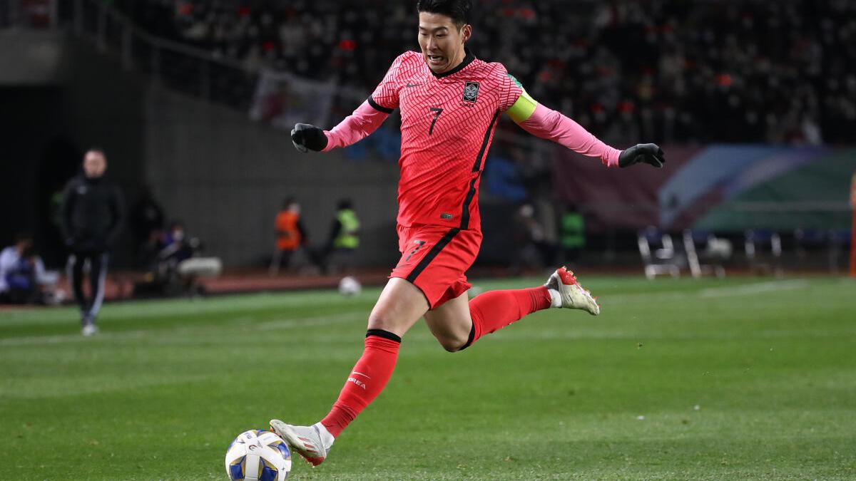 한국인이 월드컵 버스에 계속 집중하기 때문에 아들은 더 많은 목표를 원합니다.