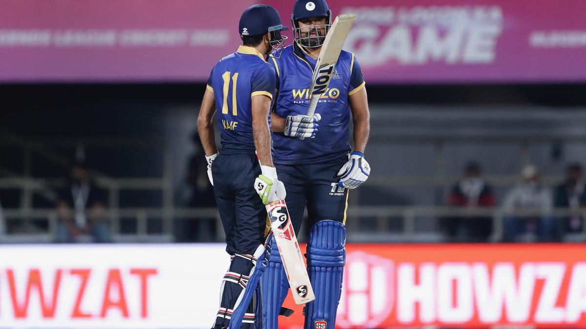India Maharajas vs World Giants LIVE Score, Legends League 2022: Ojha, Badrinath pair in 229 chase; Sidebottom gets Jaffer