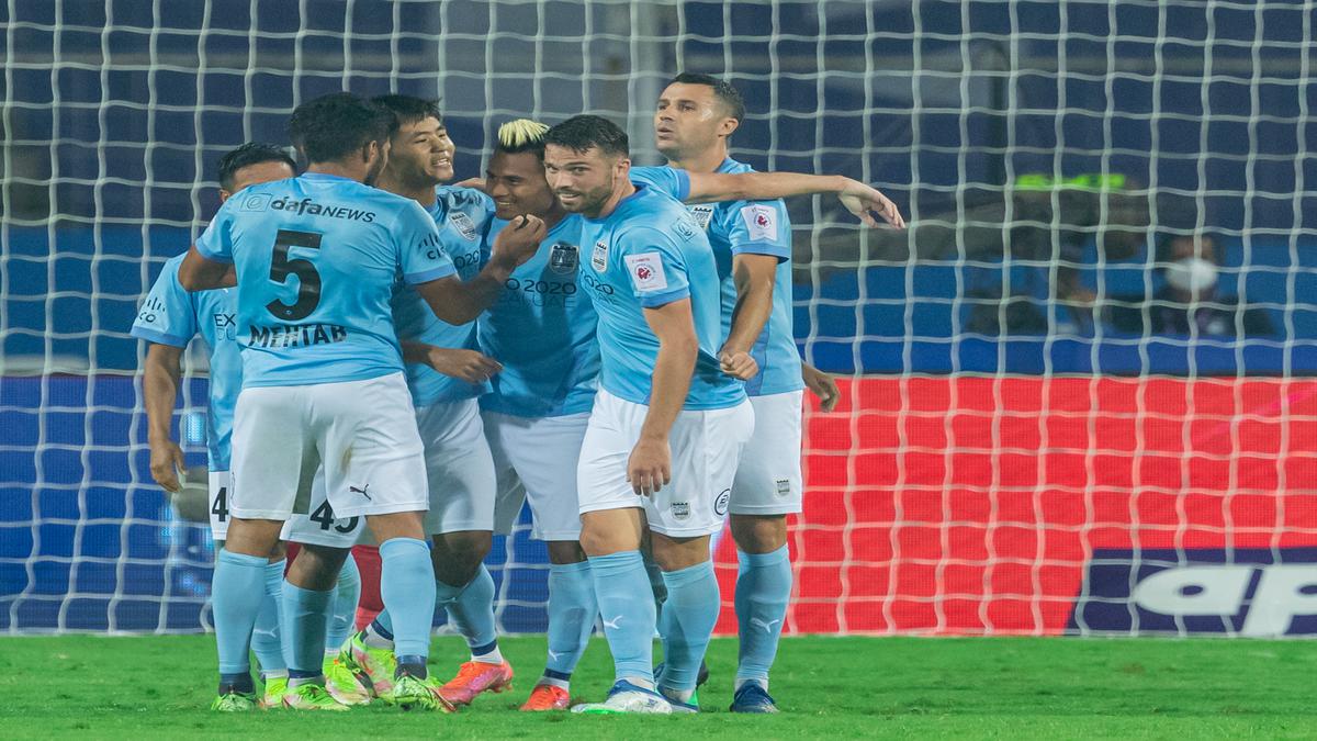 #SportsNews: ISL 2021-22 Highlights Mumbai City FC vs SC East Bengal: MCFC breaks into top four as it secures 1-0 win against SCEB