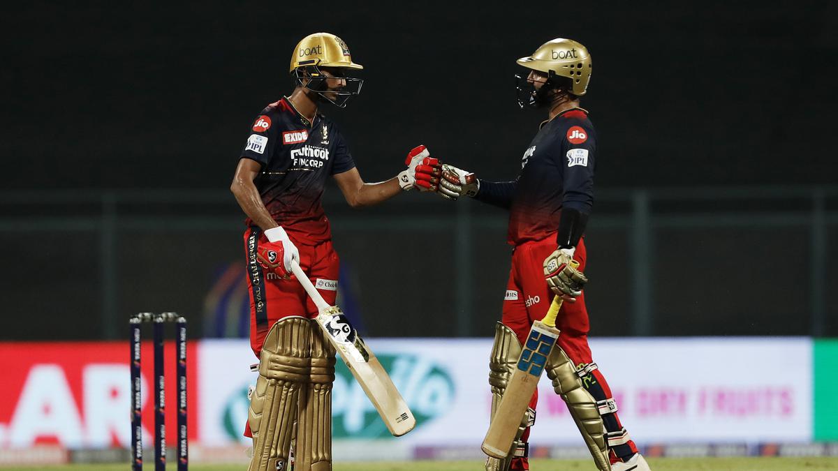 #SportsNews: Karthik, Shahbaz sizzle as RCB hands RR first loss of IPL 2022