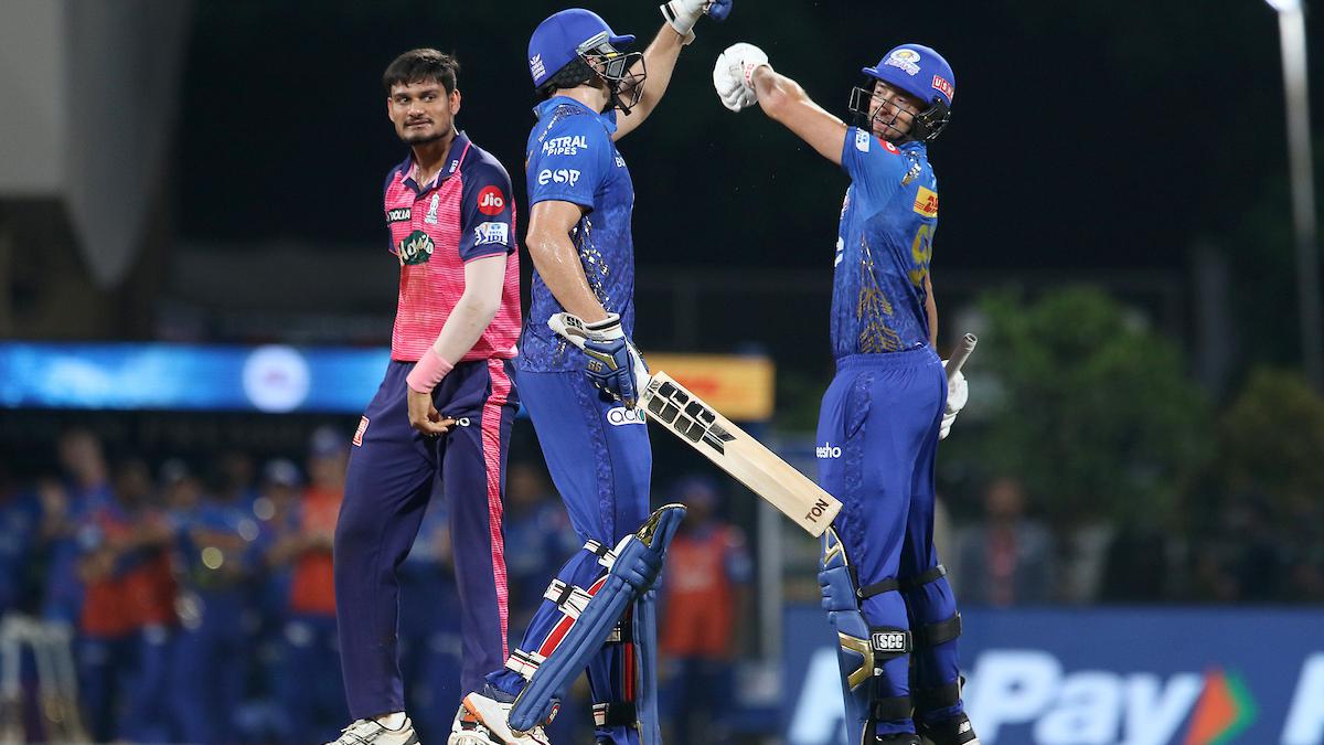 #SportsNews: IPL 2022: Mumbai Indians breaks jinx with nervy win over Rajasthan Royals