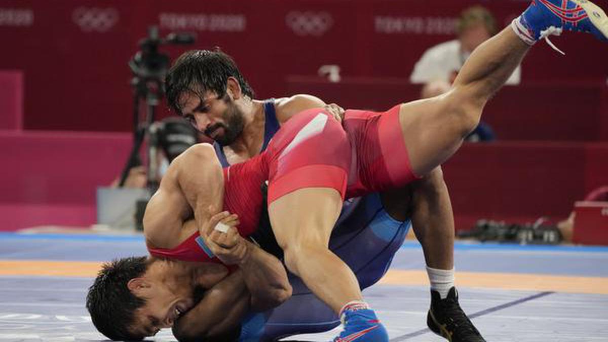 Bajrang Punia out of World Wrestling Championships