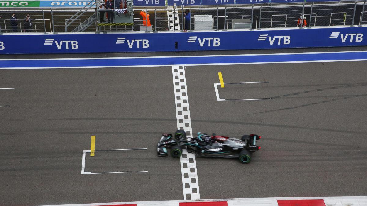Lewis Hamilton wins Russian Grand Prix, becomes first driver to 100 wins