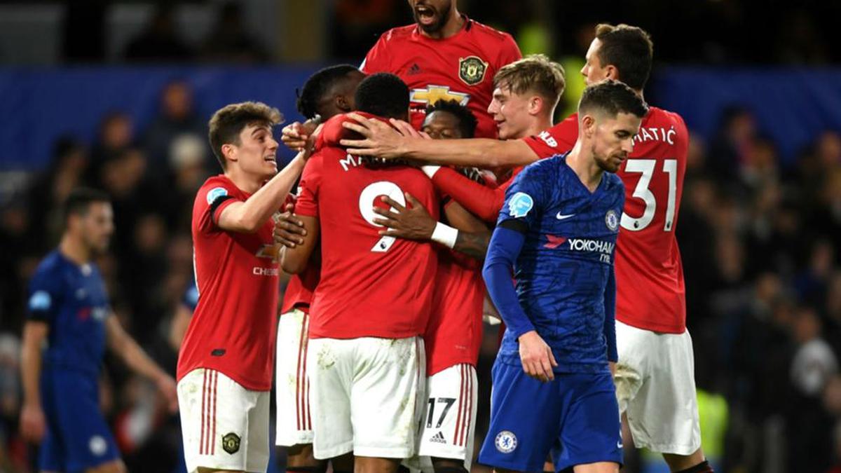 Chelsea 0 2 Manchester United Match Report Martial Magruire