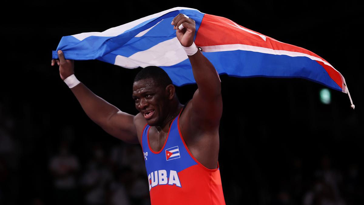 Tokyo 2020: Cuba’s Mijain Lopez first man to win four golds in wrestling